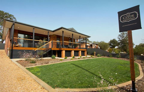 The Clyde Greenock - Tourism Brisbane 1