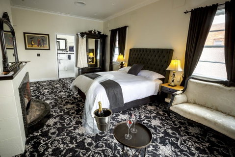 The Commercial Boutique Hotel - Brisbane Tourism 0