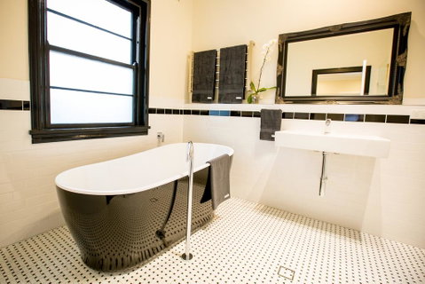 The Commercial Boutique Hotel - Brisbane Tourism 1