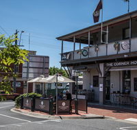 The Corner Hotel Alexandra - Tourism Brisbane