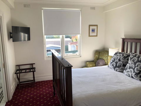 The Corner Hotel Alexandra - Tourism Brisbane 1