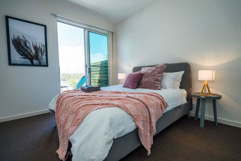 The Cove @ New Port-Pool - Spa - Sauna - Gym & More - Brisbane Tourism 2