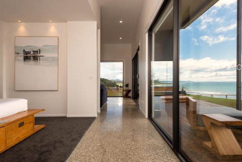The Cove Tasmania - Brisbane Tourism 2