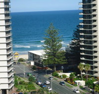 The Crest Apartments - Tourism Brisbane