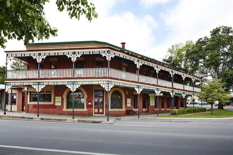 The Daylesford Hotel - Tourism Brisbane 1