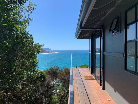THE DECK HOUSE - A WYE RIVER ICON - Tourism Brisbane 3
