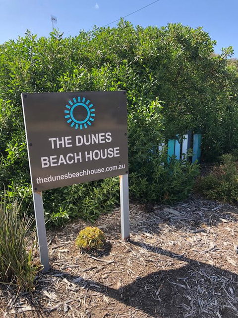 The Dunes Beach House - Brisbane Tourism 3