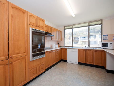 The Dunes, Unit 17/38 Marine Drive - Tourism Brisbane 1
