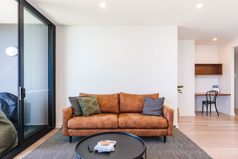 The Edge - Luxurious Waterfront Apartment - Tourism Brisbane 1