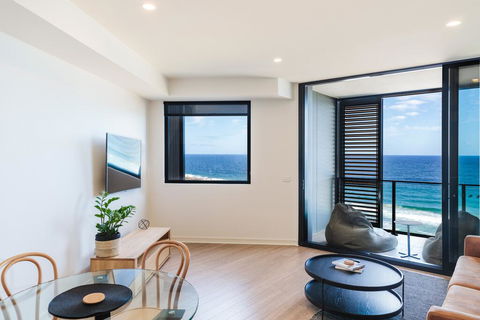 The Edge - Luxurious Waterfront Apartment - Tourism Brisbane 0