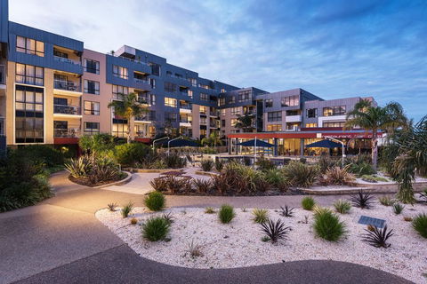The Esplanade Resort And Spa - Tourism Brisbane 0