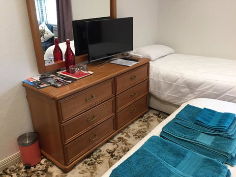 The Evergreen Bed And Breakfast - Brisbane Tourism 1