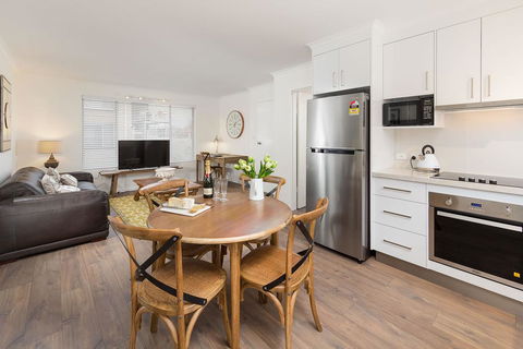 The Executive - Central & Sophisticated - Tourism Brisbane 3