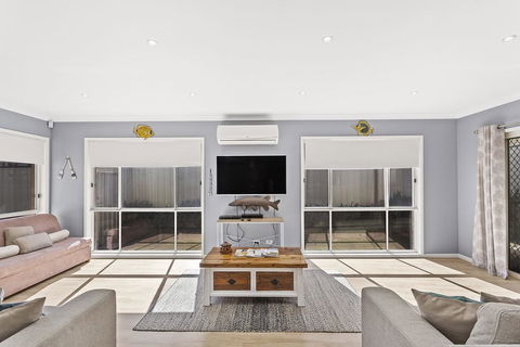 The Family Entertainer In The Heart Of Corlette! - Tourism Brisbane 1