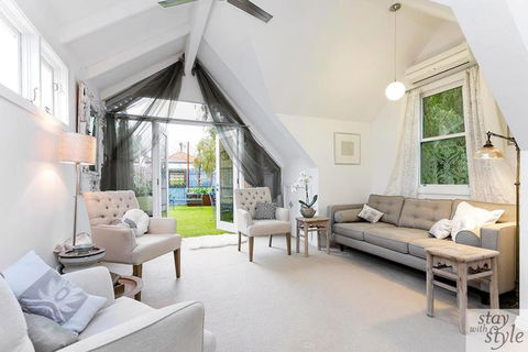 The Gatehouse - Light Filled Cottage In The Leafy Suburb Of Hawthorn - Tourism Brisbane 1