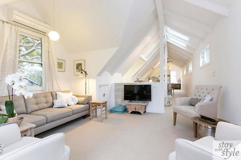 The Gatehouse - Light Filled Cottage In The Leafy Suburb Of Hawthorn - Tourism Brisbane 0