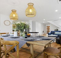 The Great White - beach living at its best - Brisbane Tourism