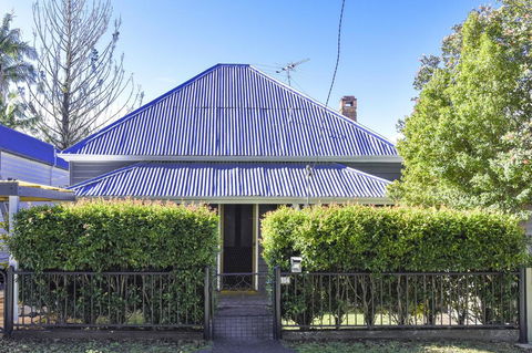 The Grey House - Tourism Brisbane 0