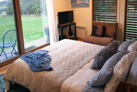The Gurdies Room With Amazing Sunset Views - Brisbane Tourism 0