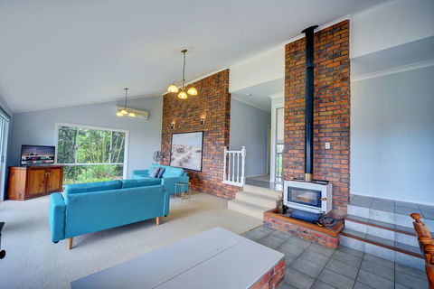 The Hillside House - Tourism Brisbane 2