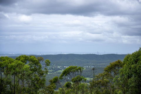 The Hillside Villa - Tourism Brisbane 1