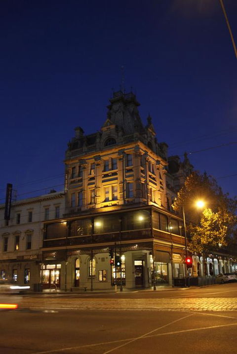 The Hotel Shamrock - Brisbane Tourism 3