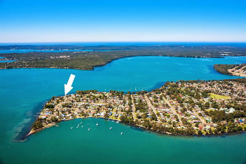 The Lake Escape - Tourism Brisbane 3
