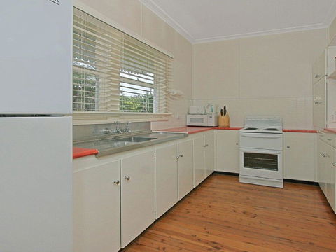 The Marlin - A Gem Close To Rock Pools - Brisbane Tourism 1