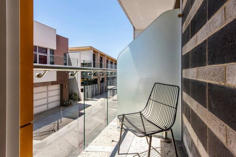 The Nest - Elegant Private Room Near The City + Roof Terrace - Brisbane Tourism 2