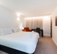 The Nest - Spacious Studio on Newcastle St with Roof Terrace - Tourism Brisbane