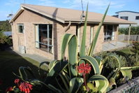 Book Binalong Bay Accommodation Vacations Brisbane Tourism Brisbane Tourism