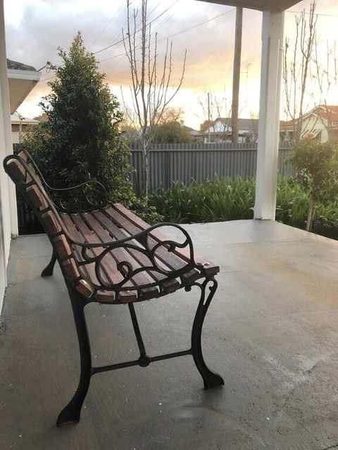 The Rested Guest 3 Bedroom Cottage West Wyalong - Tourism Brisbane 2