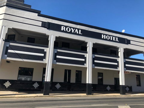 The Royal Hotel, Drouin - Brisbane Tourism 1