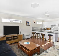 The Sands - 4/46 Jones Avenue Mollymook - Tourism Brisbane