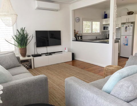 The Seaside Beachhouse Mollymook - Tourism Brisbane 2