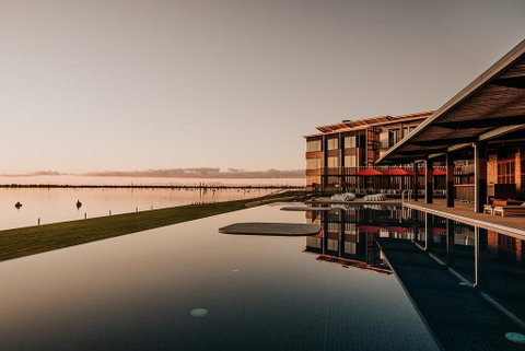 The Sebel Yarrawonga Silverwoods - Tourism Brisbane 1
