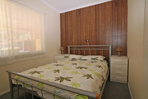 The Surf Way Cottage - Berrara - Brisbane Tourism 1