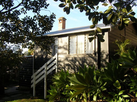 The Tree House, 6 Gowing Street - Brisbane Tourism 2