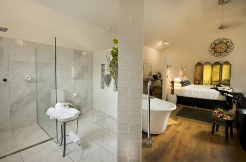 The Villa - Tourism Brisbane 3