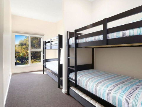 The Wharf House - Budgewoi - Tourism Brisbane 1