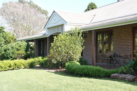 The Willows B N B - Brisbane Tourism 2