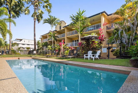 The York Beachfront Holiday Apartments - Brisbane Tourism 0