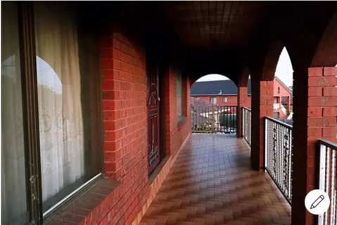 Thomastown Antique House En-suite Room - Brisbane Tourism 3