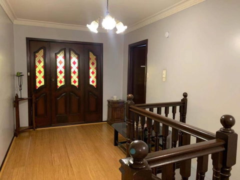 Thomastown Antique House Room 5 - Brisbane Tourism 2
