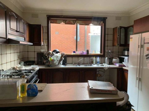 Thomastown Antique House Room 5 - Brisbane Tourism 1