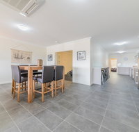 Thompson Ave Apartments - Brisbane Tourism