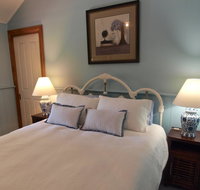 Tiffany's Country Cottages - Brisbane Tourism