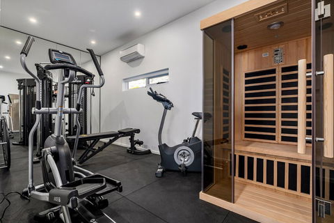 Tinderbox Retreat - Tourism Brisbane 3