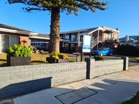 Town House Motor Inn - Tourism Brisbane 2