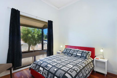 Townhouse 3 - Tourism Brisbane 2